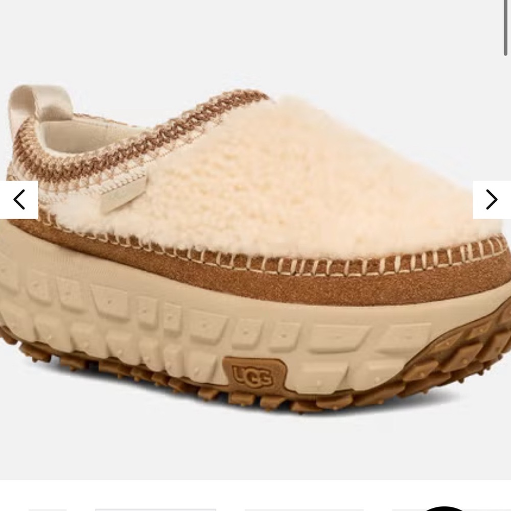 Ugg Venture Daze size 9